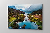 Obraz Pohľad z dronu na jazero 